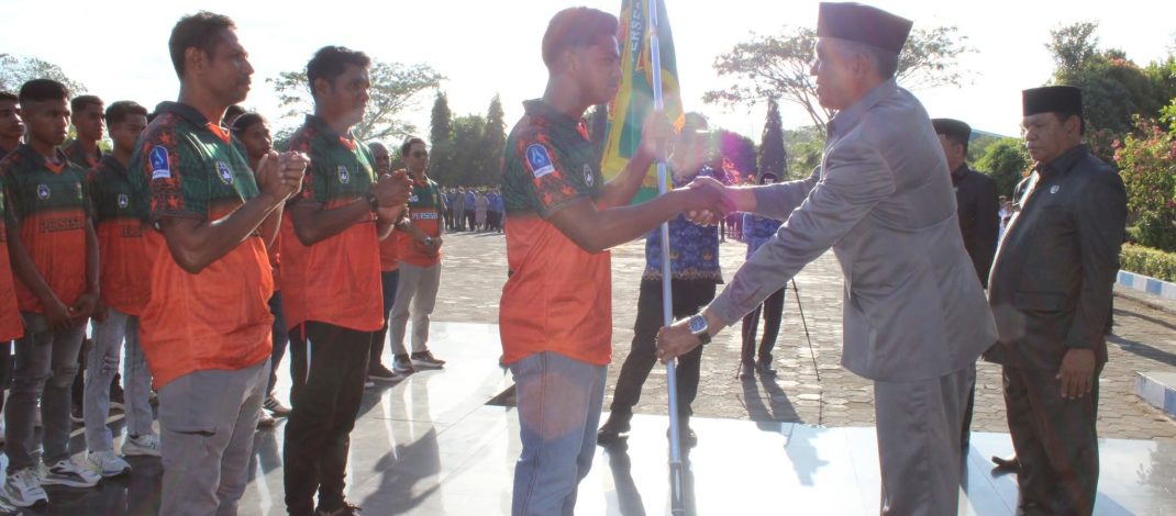 Wakil Bupati Sumba Barat Lepas Kontingen Persesba U-17 Untuk Bertarung di Soeratin Cup 2026